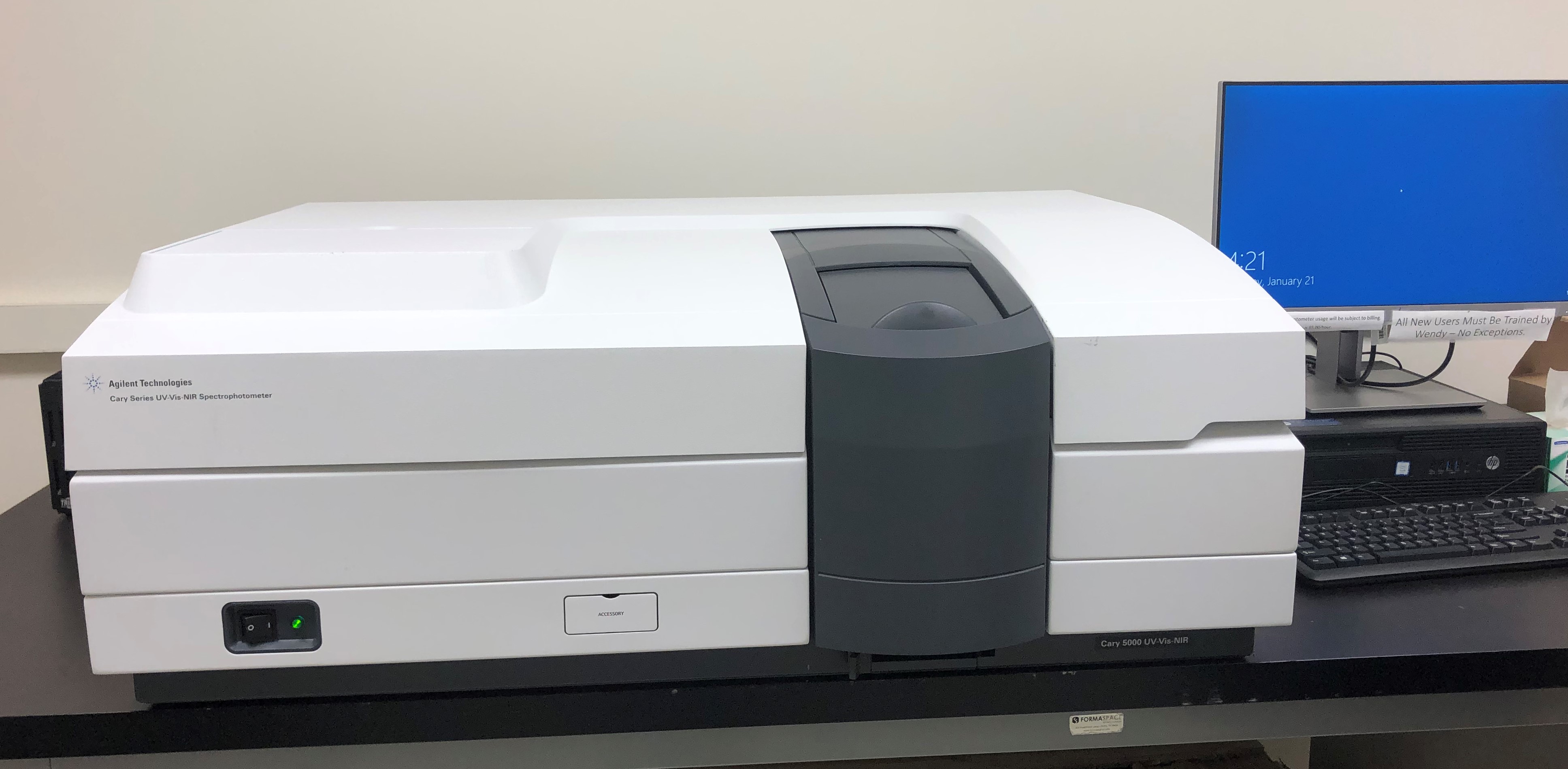 Carry 5000 UV-VIS-NIR