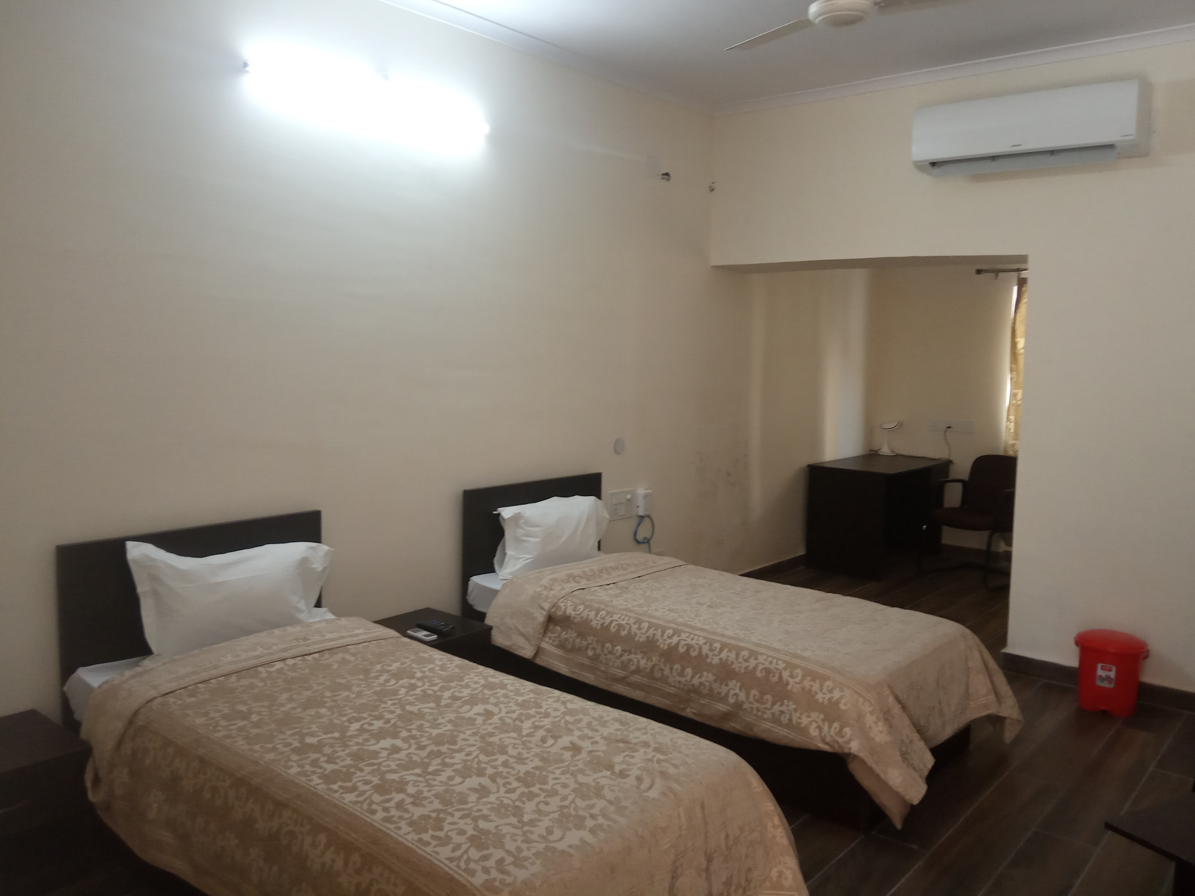 Bed room - single unit